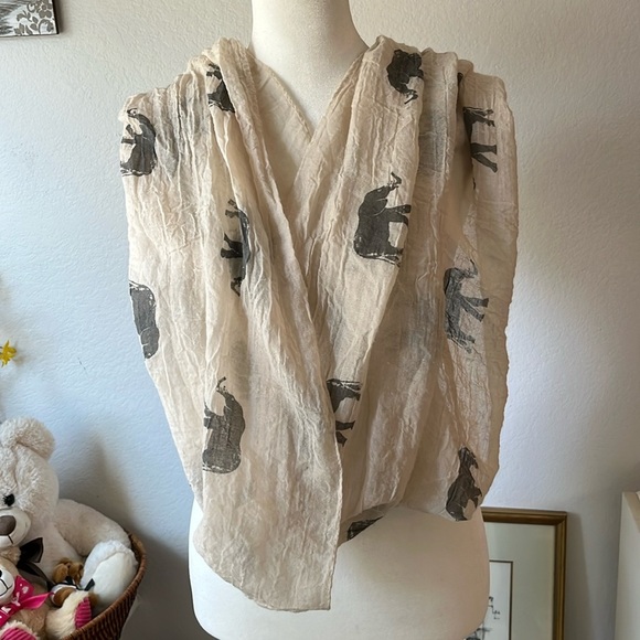Elephant Patterned Wrap Circle Scarf Large Cream Black Flowy Cotton Linen - Picture 3 of 9